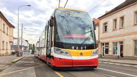 O víkendu končí rekonstrukce tramvajové trati v Kobylisích mezi vozovnou a křižovatkou ulic Klapkova - Březiněveská.