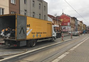 Začala oprava Slovanské ulice v Plzni, potrvá do jara příštího roku.