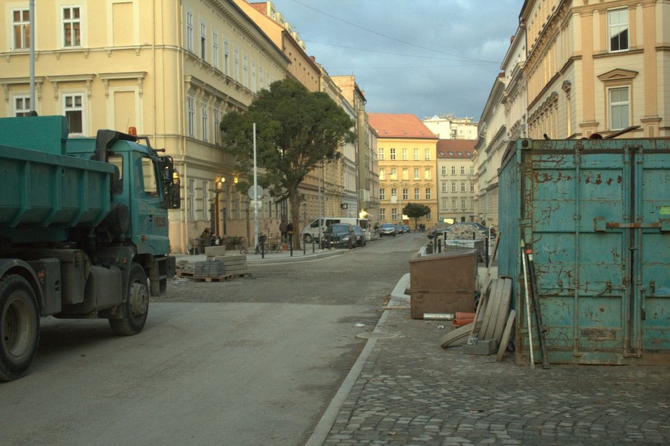 Co Brňanům ještě vadilo? Kolmá parkovací místa, lavičky v ulicích mezi Jiráskovou a Úvozem či změna organizace dopravy.