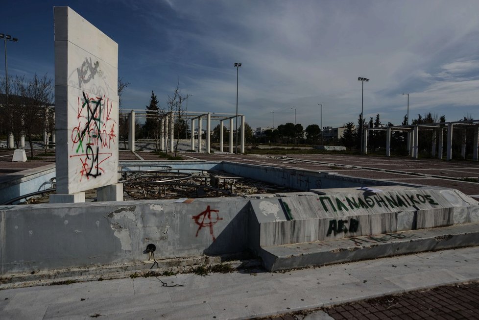 Opuštěný olympijský areál po LOH 2004 v Athénách