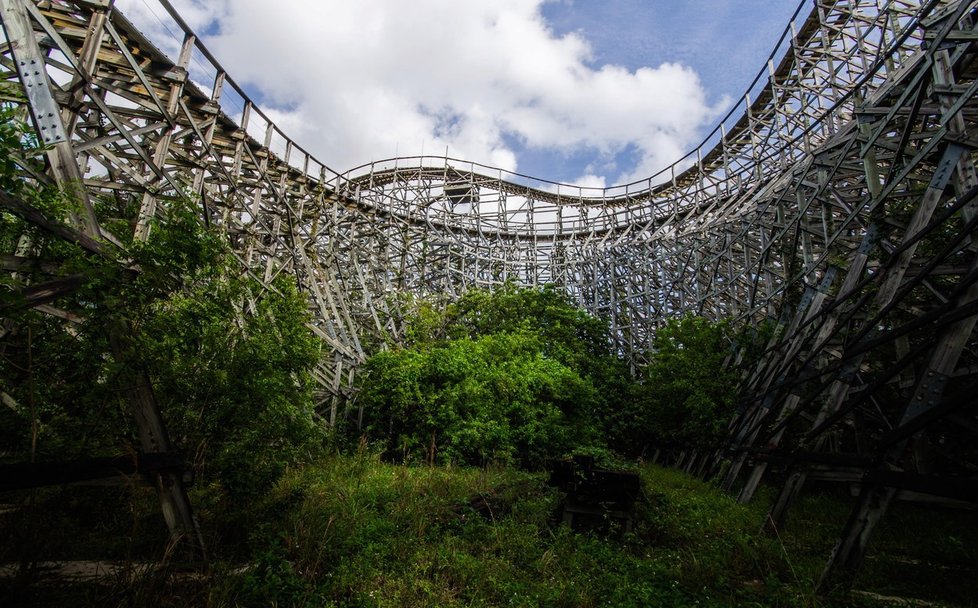 Opuštěný zábavní park Boomers! na Floridě