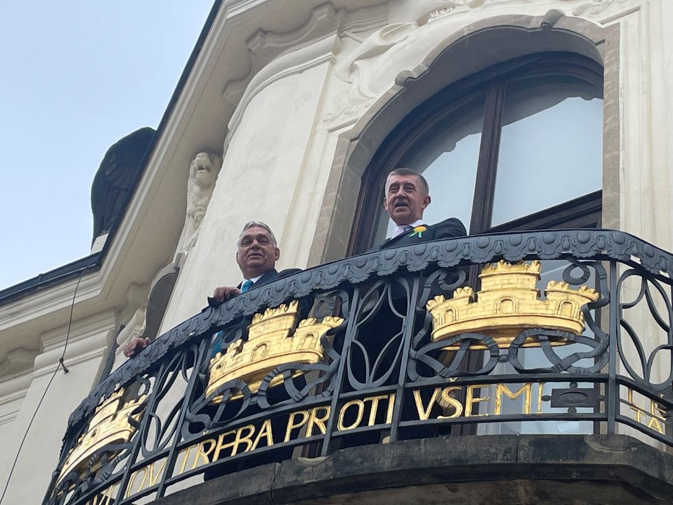 Premiér Andrej Babiš (ANO) přivítal v ČR maďarského předsedu vlády Viktora Orbána (29.9.2021)