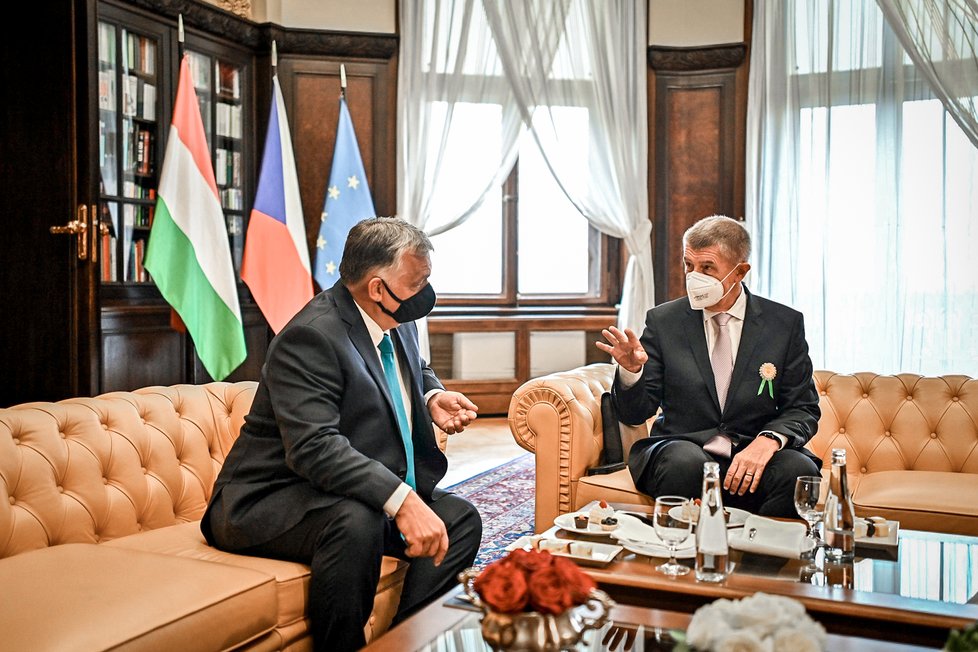 Premiér Andrej Babiš (ANO) přivítal v ČR maďarského předsedu vlády Viktora Orbána (29.9.2021).