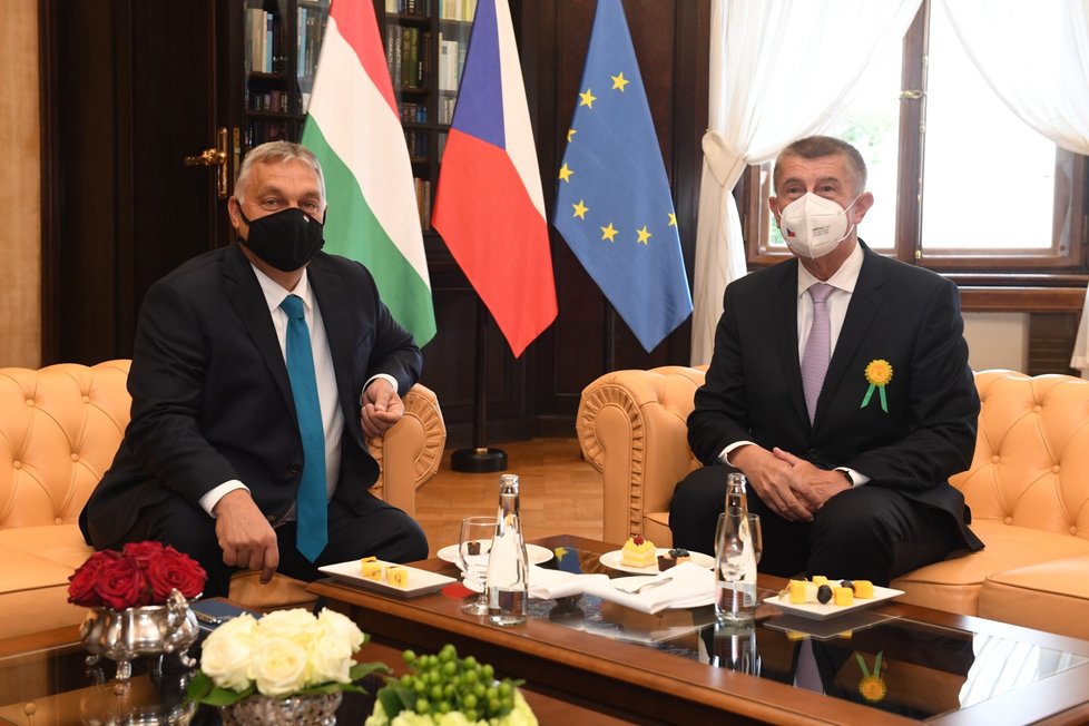 Maďarský premiér Viktor Orbán přiletěl do ČR (29.9.2021)