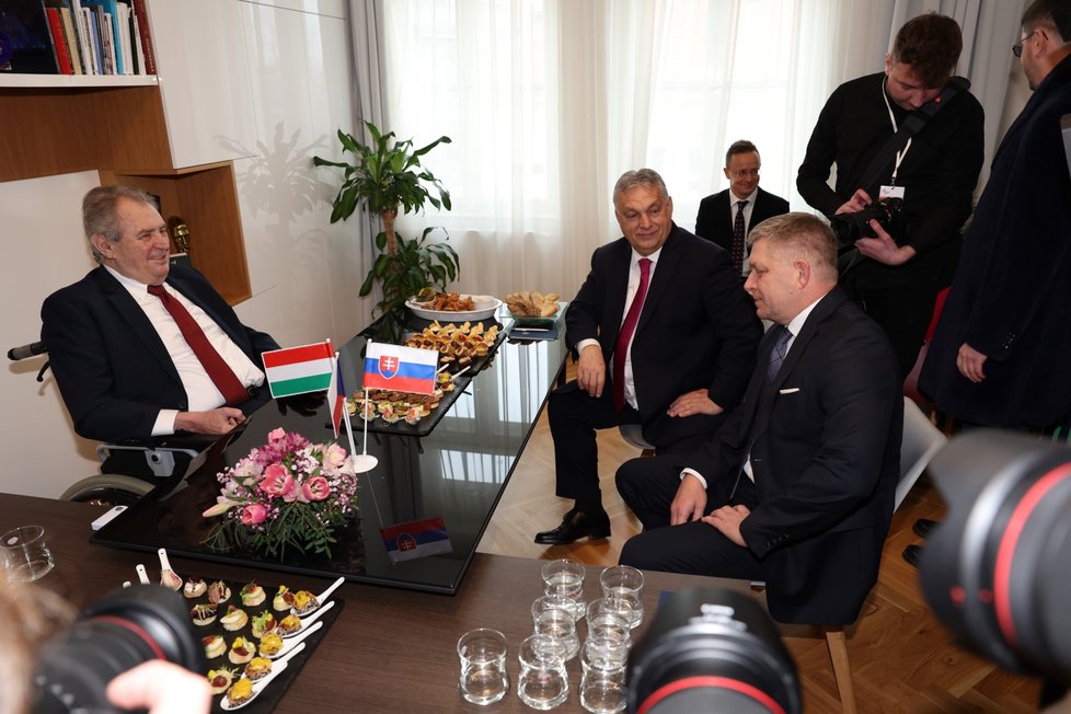Orbán a Fico u Zemana
