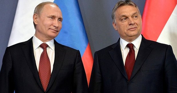 Přítel Kremlu Orbán ignoruje mezinárodní zatykač a do Haagu vzkazuje: Putina nezadržíme!  