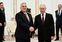 Putin přijal Orbána v Kremlu: Pochválil ho za názor na Ukrajinu, mírovou schůzku v Budapešti nevyloučil