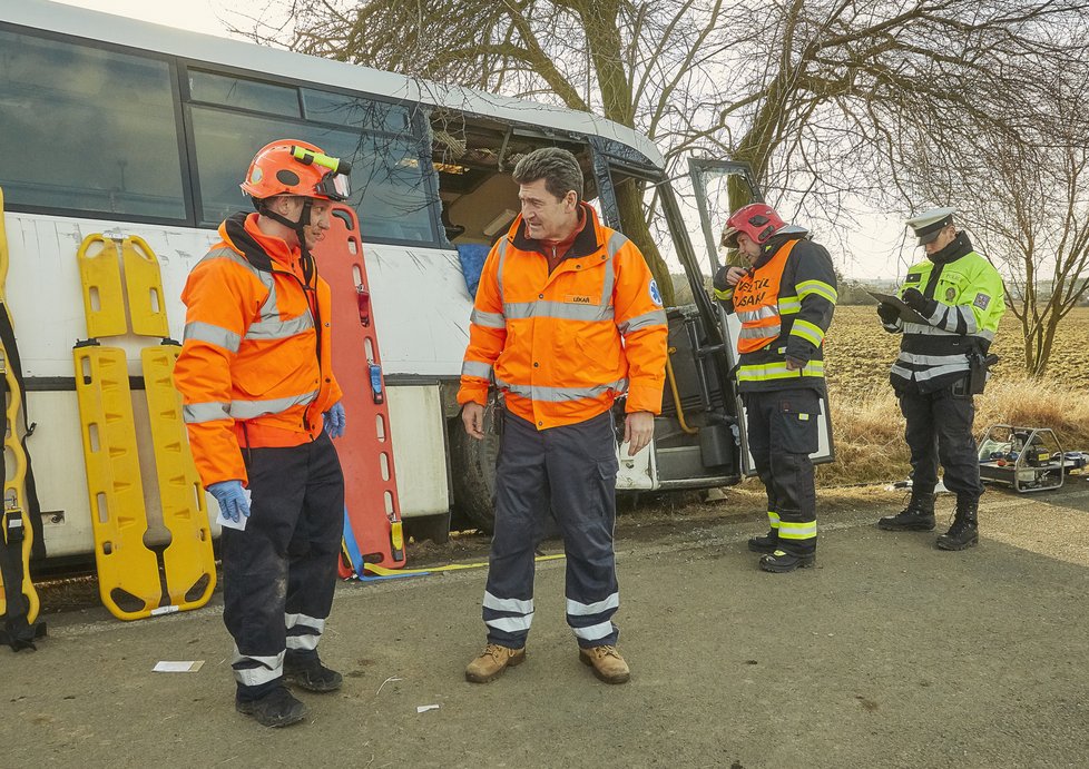 Nehoda autobusu v Ordinaci v růžové zahradě 2