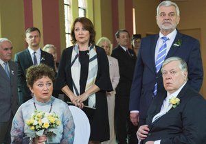 Ordinace v růžové zahradě 2: Svatba Jany Bouškové a Vlastimila Zavřela