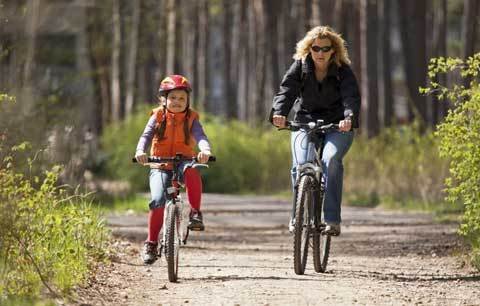 Chystáte se na dovolenou na kolech? Předejděte problémům a jeďte tam, kde jsou cyklisté vítáni!