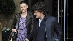 Orlando Bloom je pyšným otcem chlapečka