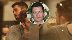 Pirát Orlando Bloom: Zašel v Praze na pivo!