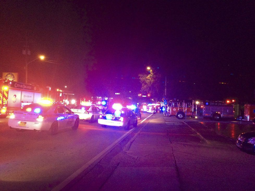 Masakr v gay klubu Pulse na Floridě. Střelec Omar Mateen v něm zabil 49 lidí a dalších 53 zranil!