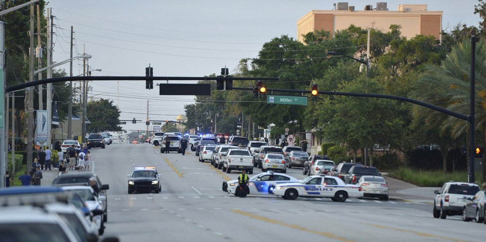 Masakr v gay klubu Pulse na Floridě. Střelec Omar Mateen v něm zabil 50 lidí a dalších 53 zranil!