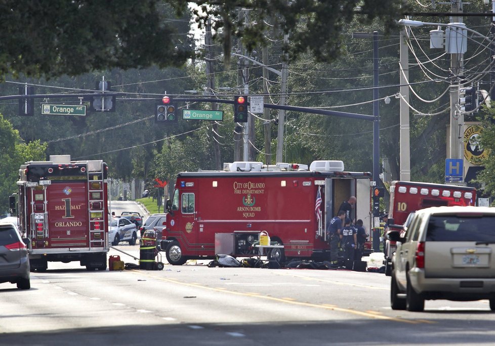 Masakr v gay klubu Pulse na Floridě. Střelec Omar Mateen v něm zabil 49 lidí a další desítky zranil!