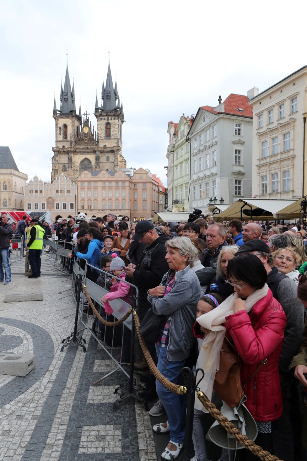 Orloj byl po opravách slavnostně spuštěn 28. září 2018 v 18:00.