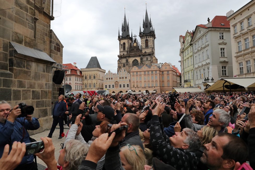 Orloj byl po opravách slavnostně spuštěn 28. září 2018 v 18:00.