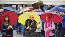 Zklamaní turisté čekali, co se bude dít