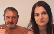 Rodinný snímek Koktových otevřel stavidla nenávisti Rodinný snímek Koktových otevřel stavidla nenávisti