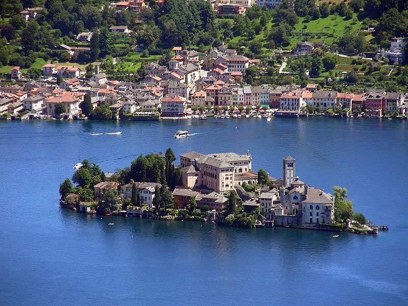 Orta San Giulio v Itálii.