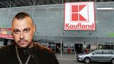 Ortel zuří kvůli Kauflandu. Billboardy na „megakoncert“ zmizely z obchodů