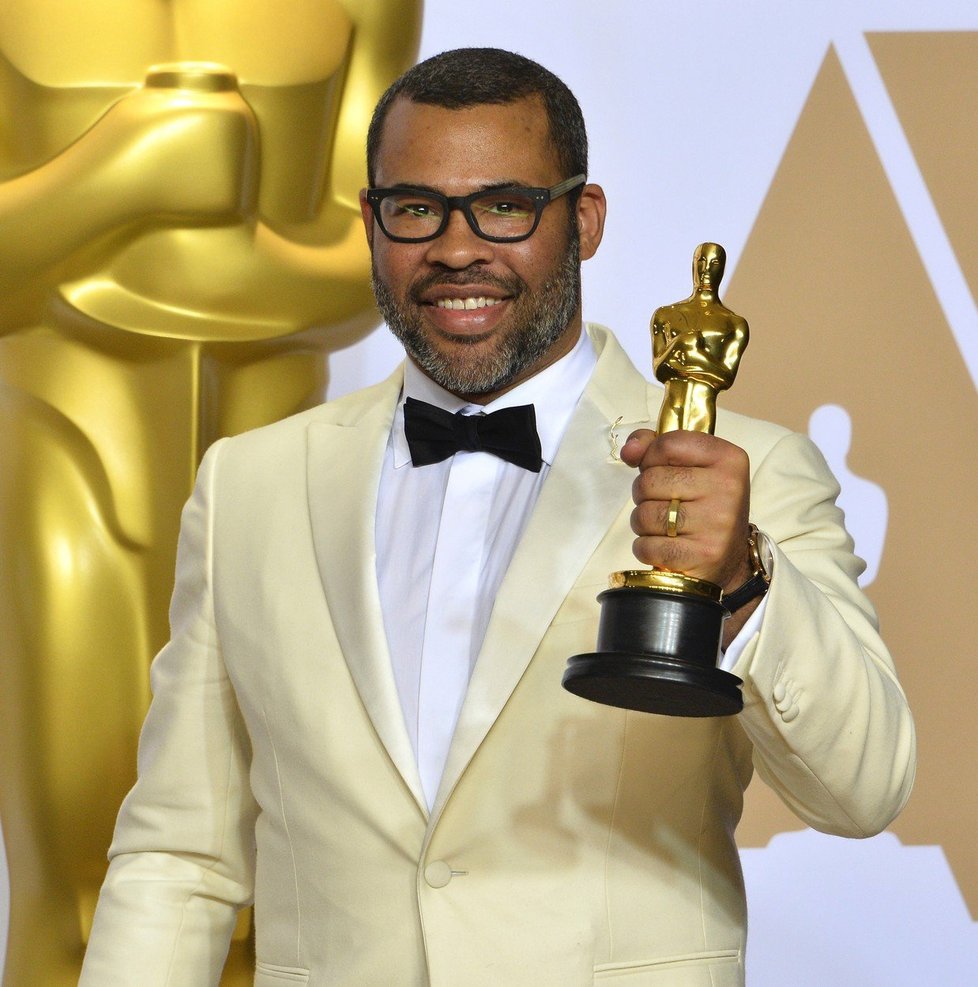 Jordan Peele s Oscarem za nejlepší původní scénář k filmu Uteč