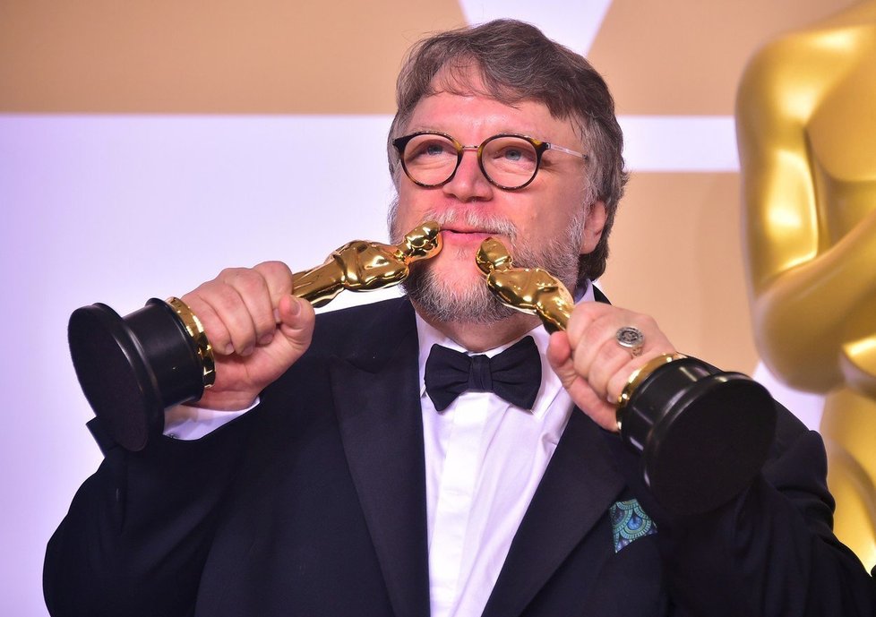 Director Guillermo del Toro se svými Oscary za režii a nejlepší film Tvář vody