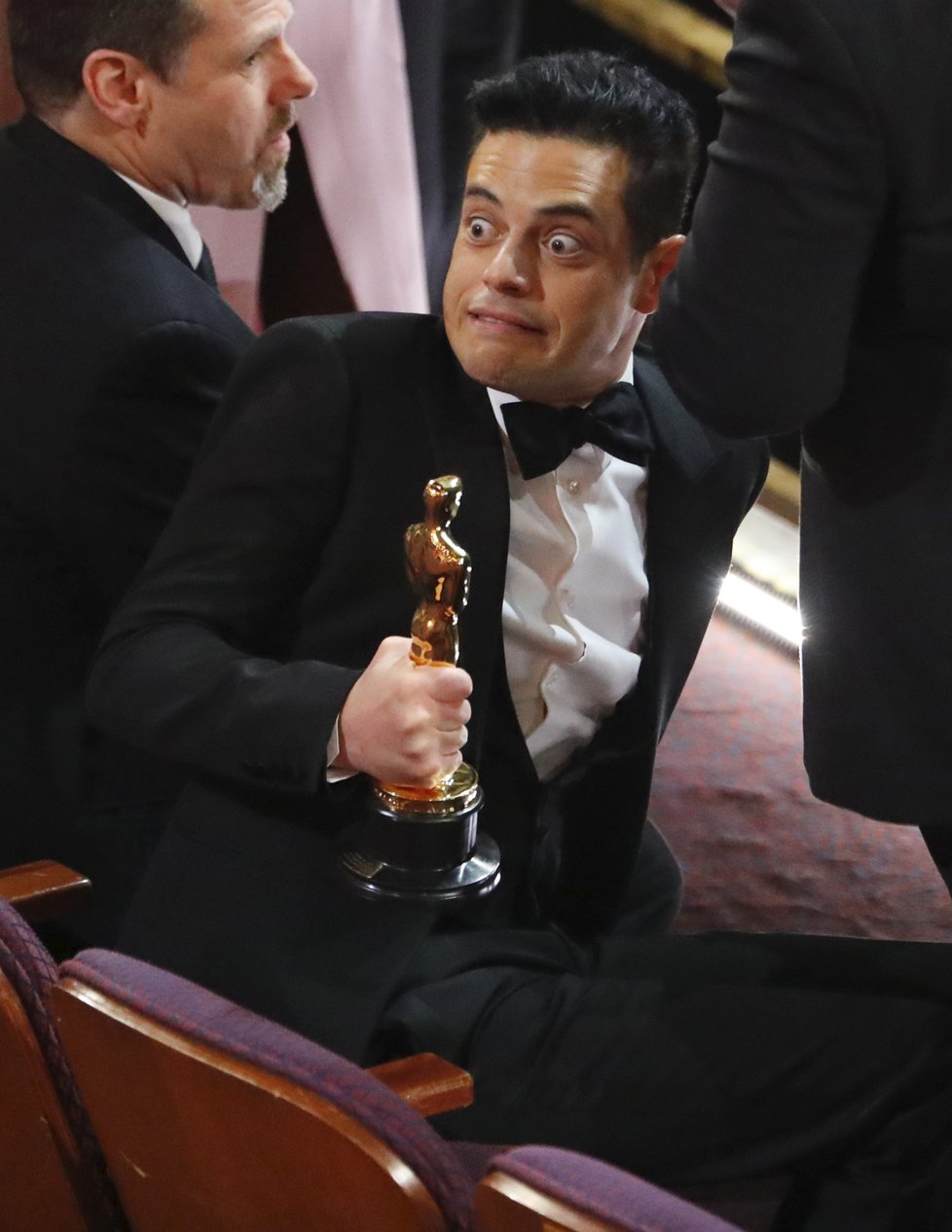 Rami Malek s Oscarem za roli Freddie Mercuryho ve filmu Bohamian Rhapsody