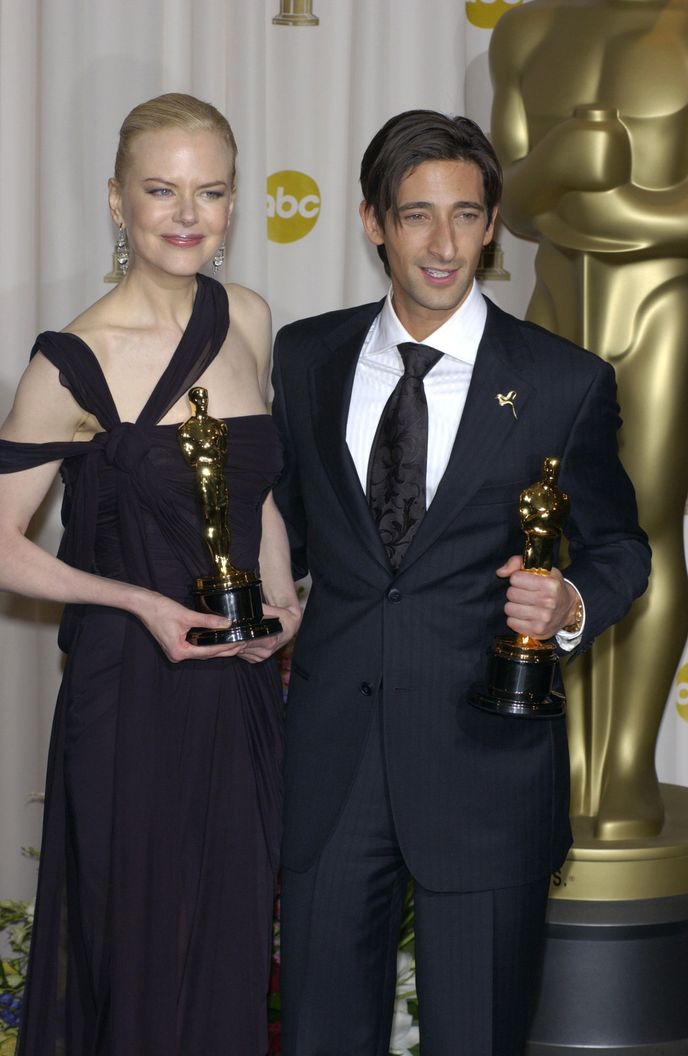 2003 - Nicole Kidman získává Oscara za neuvěřitelné ztvárnění Virginie Woolf ve filmu The Hours (Hodiny). Překvapil i Adrian Brody jako pianista ve stejnojmenném filmu.