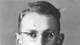 Oskar Gröning v době své služby v SS