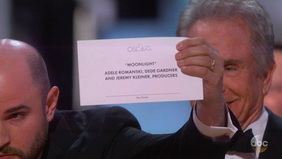 Producent La La Landu ukazuje, že vítězem je ve skutečnosti Moonlight.