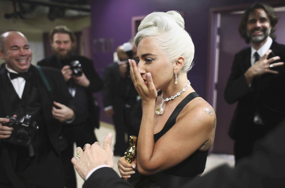 Lady Gaga na předávání Oscarů za rok 2018