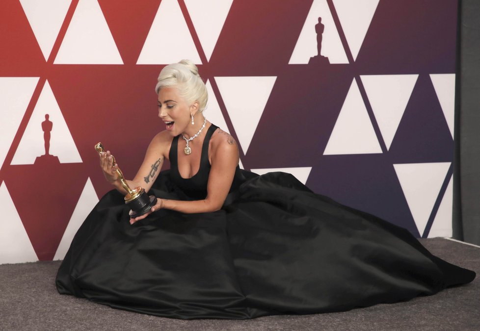 Lady Gaga na předávání Oscarů za rok 2018.