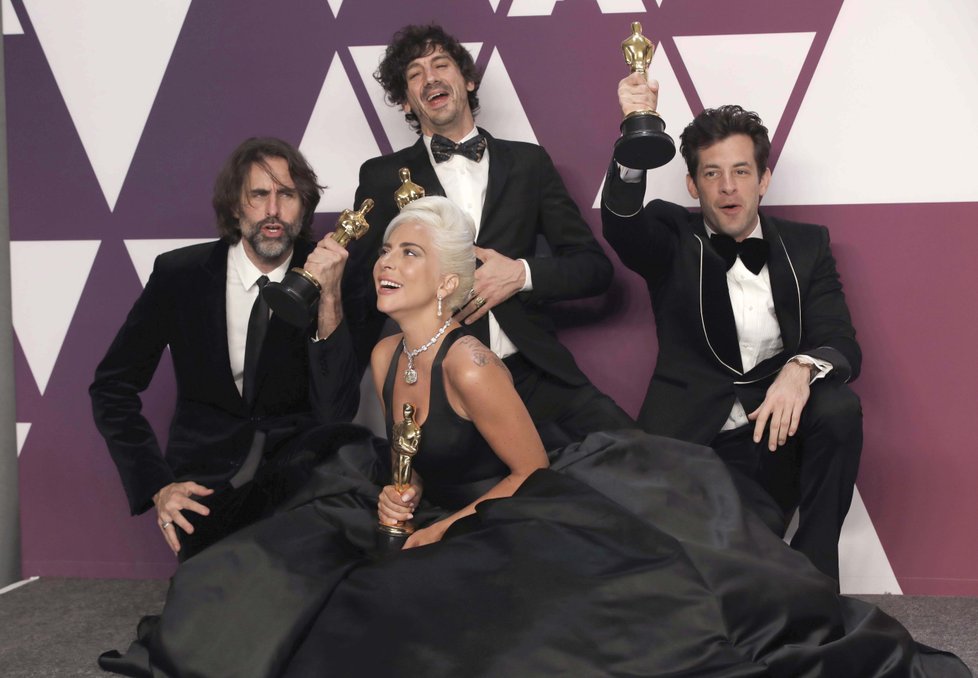 Lady Gaga na předávání Oscarů za rok 2018.