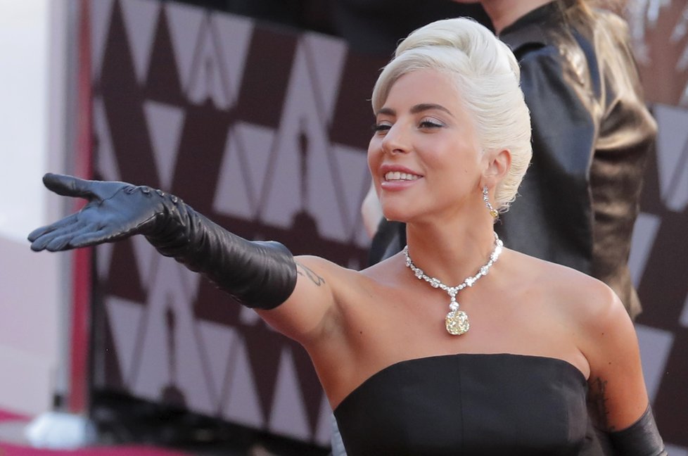 Lady Gaga na předávání Oscarů za rok 2018