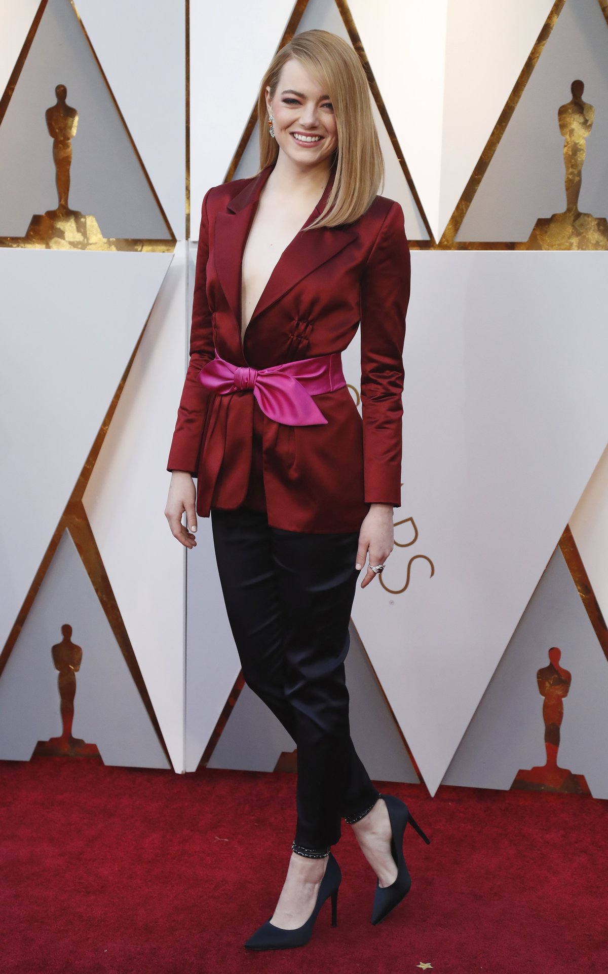 Herečka Emma Stone (29) Oblek Louis Vuitton