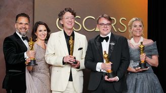 Oscary ovládla Jedna bitva za druhou. Radují se i Češi a Pan nikdo proti Putinovi Oscary ovládla Jedna bitva za druhou. Radují se i Češi a Pan nikdo proti Putinovi