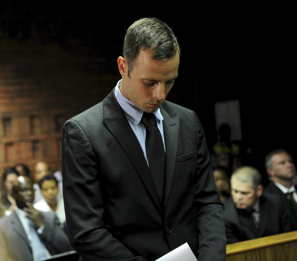Pistorius byl u soudu úplně zdrcený. Nebo jde o divadlo?