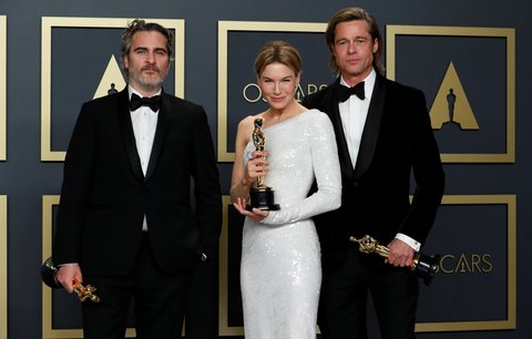 Oscar 2020: Česká Dcera neuspěla! Cenu má Brad Pitt i "Joker" Phoenix! Filmem je Parazit