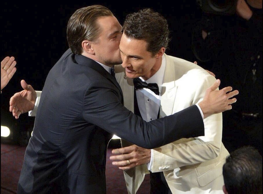 Leonardo DiCaprio líbá Mathew McConaugheyho