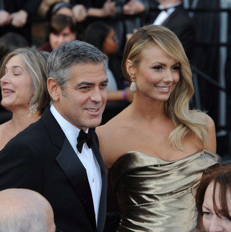 George Clooney s partnerkou Stacy Keibler