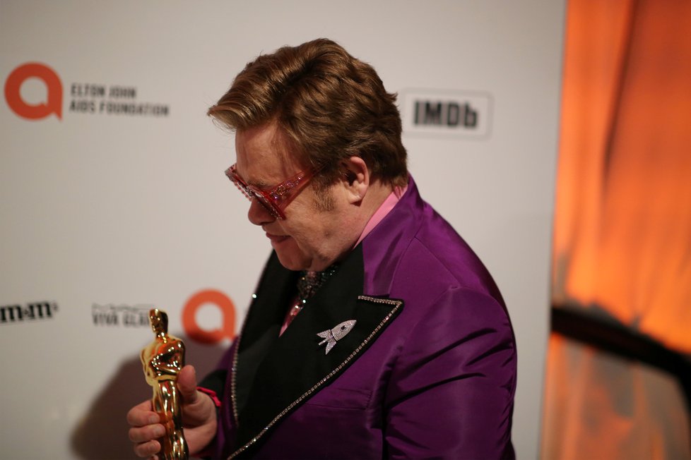 Elton John získal za nejlepší píseň.