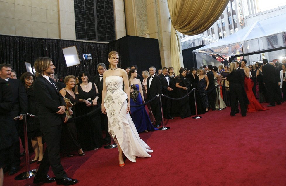 Herečka Nicole Kidman byla nominována na nejlepší herečku v hlavní roli ve filmu &#34;Rabbit Hole&#34;