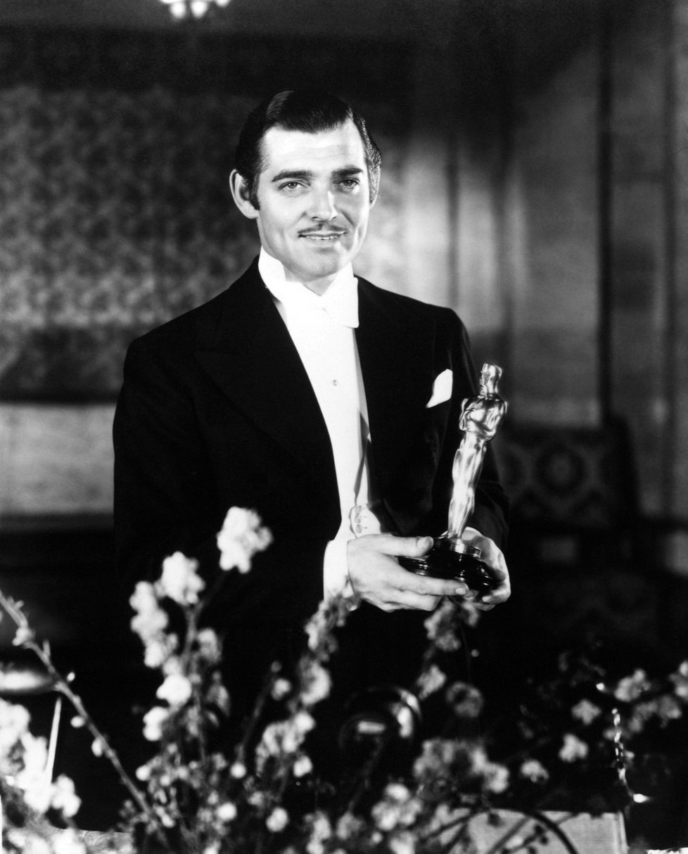 Clark Gable dostal Oscara v roce 1934 za film Stalo se jedné noci.