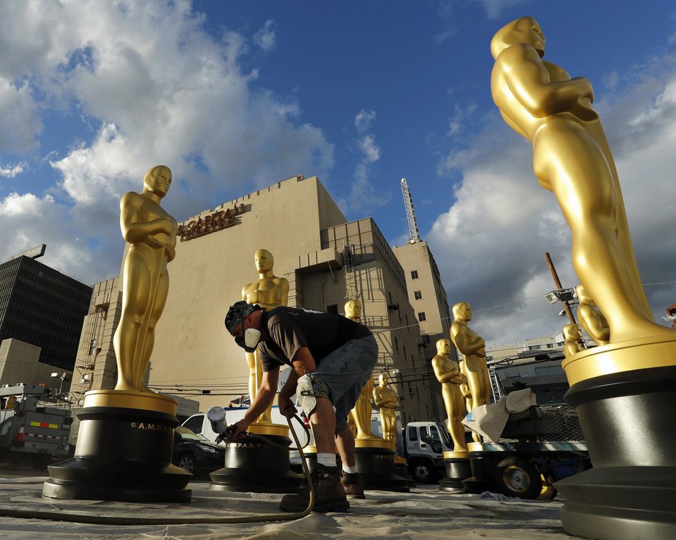 Pohled do zákulisí: Přípravy na 89. ročník udílení cen americké filmové akademie Oscar.