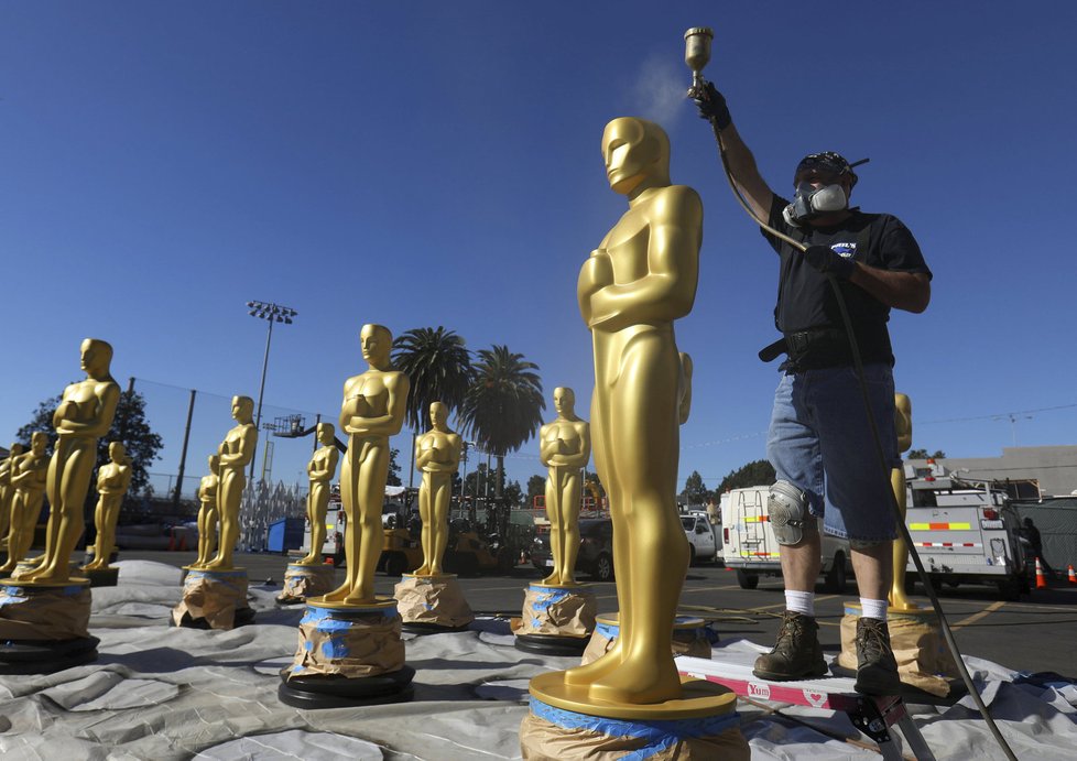 Pohled do zákulisí: Přípravy na 89. ročník udílení cen americké filmové akademie Oscar.