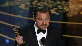 Mistr přetvářky DiCaprio: Jak se tvářil, když mu vyfoukli Oscara a jak, když ho získal?