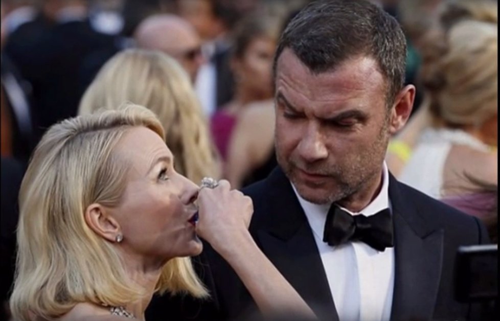 Naomi Watts si dala panáčka.