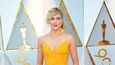 Greta Gerwig v šatech Rodarte