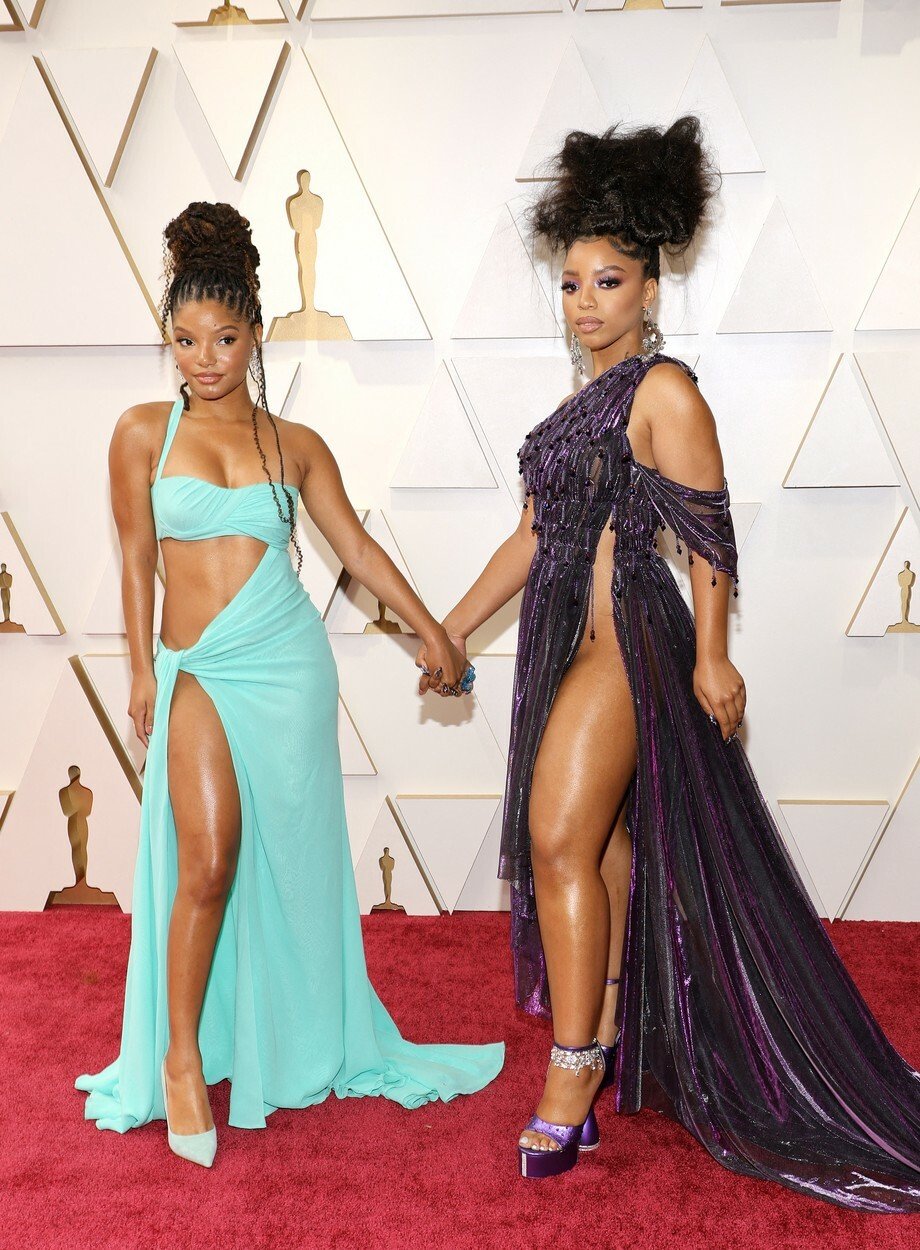 Šaty z předchozích ročníků Oscarů - Halle Bailey and Chloe Bailey